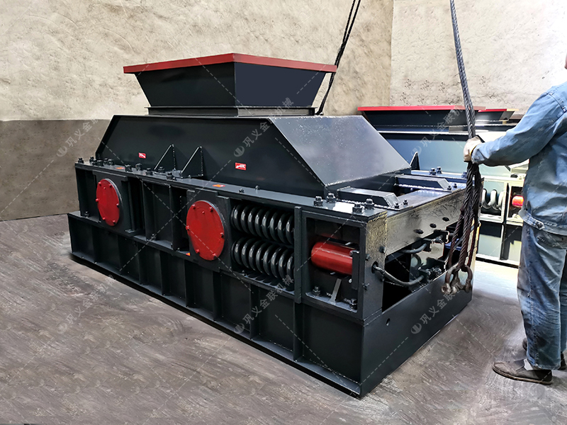 2PG1000X700皮帶對輥破碎機發貨圖片_發往湖北恩施_鵝卵石制砂