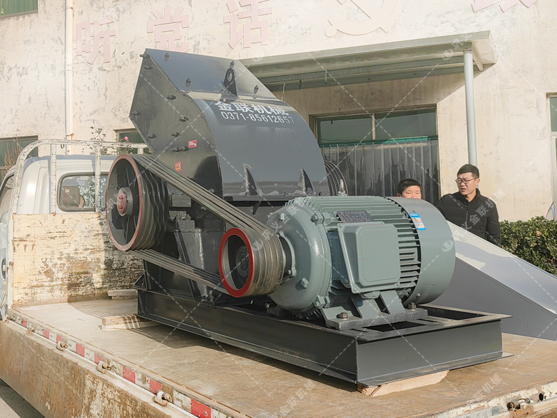 中型錘式破碎機(jī)發(fā)貨圖片_發(fā)往內(nèi)蒙古_(tái)洗煤廠破煤