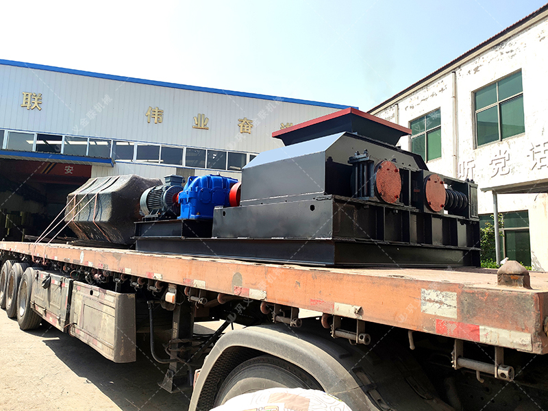 2PGC900X900雙齒輥破碎機發貨圖片_發往內蒙古赤峰_破碎煤