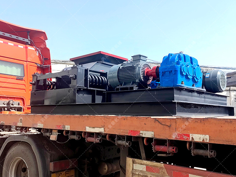 鵝卵石制砂機|鵝卵石制砂機價格|鵝卵石破碎機生產(chǎn)線設(shè)備/圖片/視頻