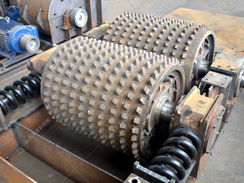 焦炭雙齒輥破碎機結(jié)構(gòu)組成和設(shè)備優(yōu)點有哪些? 焦炭雙齒輥破碎機結(jié)構(gòu)組成和設(shè)備優(yōu)點有哪些?