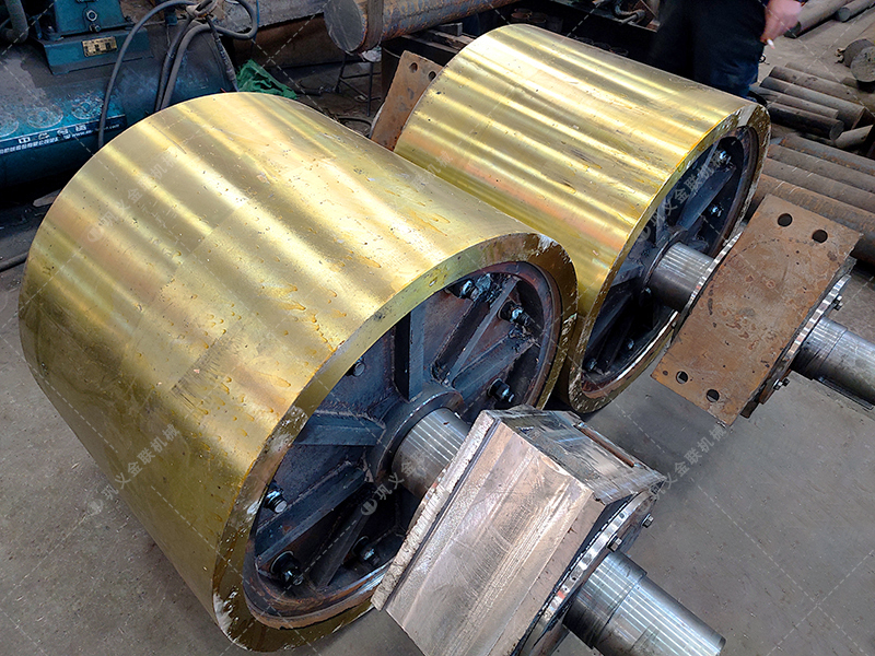 時產80-100噸液壓對輥破碎機用哪個型號,多少錢一臺? 時產80-100噸液壓對輥破碎機用哪個型號,多少錢一臺?