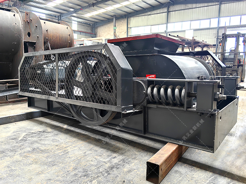 煤矸石雙齒輥破碎機產能多少?多少錢? 煤矸石雙齒輥破碎機產能多少?多少錢?