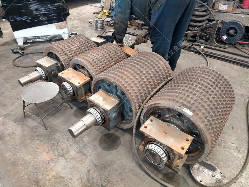 齒輥式破碎機(jī)在煤矸石資源化利用中扮演什么角色? 齒輥式破碎機(jī)在煤矸石資源化利用中扮演什么角色?