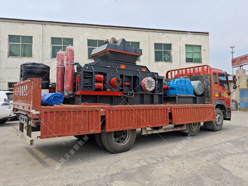 干混砂漿品質(zhì)不穩(wěn)定?對(duì)輥制砂機(jī)助你打造質(zhì)優(yōu)砂漿! 干混砂漿品質(zhì)不穩(wěn)定?對(duì)輥制砂機(jī)助你打造質(zhì)優(yōu)砂漿!