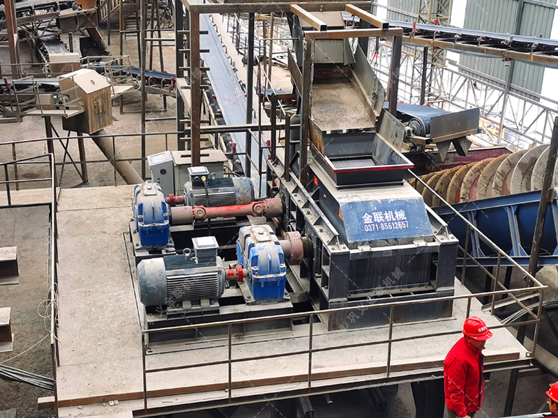 干混砂漿品質(zhì)不穩(wěn)定?對(duì)輥制砂機(jī)助你打造質(zhì)優(yōu)砂漿! 干混砂漿品質(zhì)不穩(wěn)定?對(duì)輥制砂機(jī)助你打造質(zhì)優(yōu)砂漿!