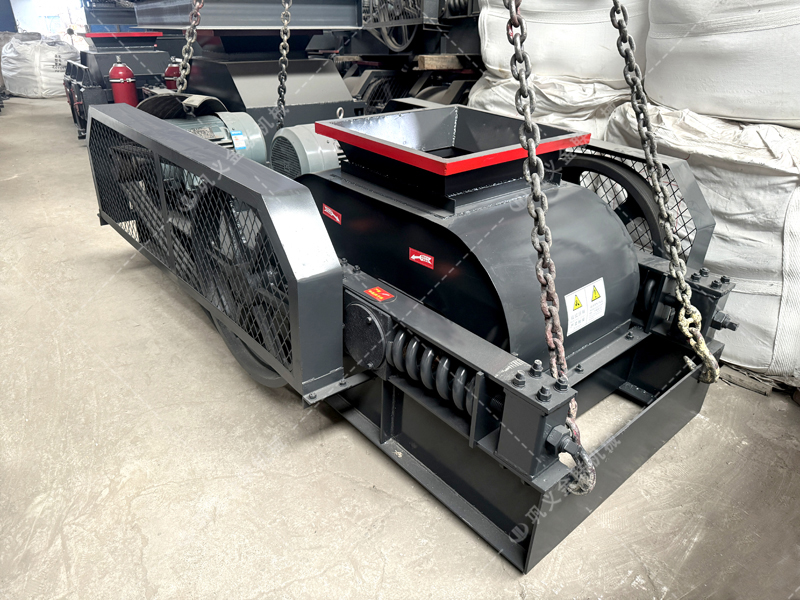 大產(chǎn)量需求下,雙齒輥破碎機憑什么保證出料均勻度? 大產(chǎn)量需求下,雙齒輥破碎機憑什么保證出料均勻度?