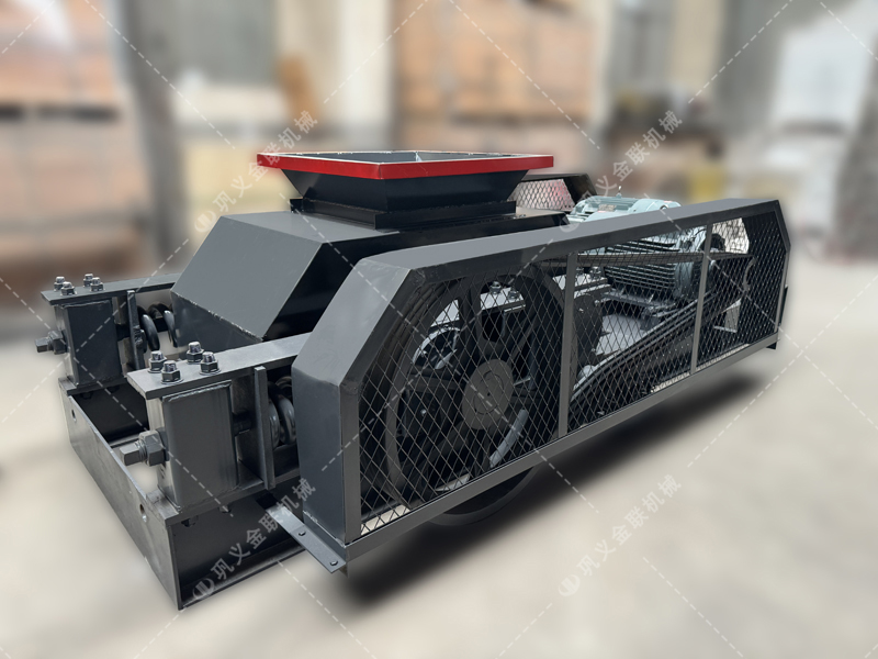 不挑食的 “實(shí)力派”:雙齒輥破碎機(jī)如何輕松應(yīng)對(duì)礦石開(kāi)采中的多樣物料?? 不挑食的 “實(shí)力派”:雙齒輥破碎機(jī)如何輕松應(yīng)對(duì)礦石開(kāi)采中的多樣物料??