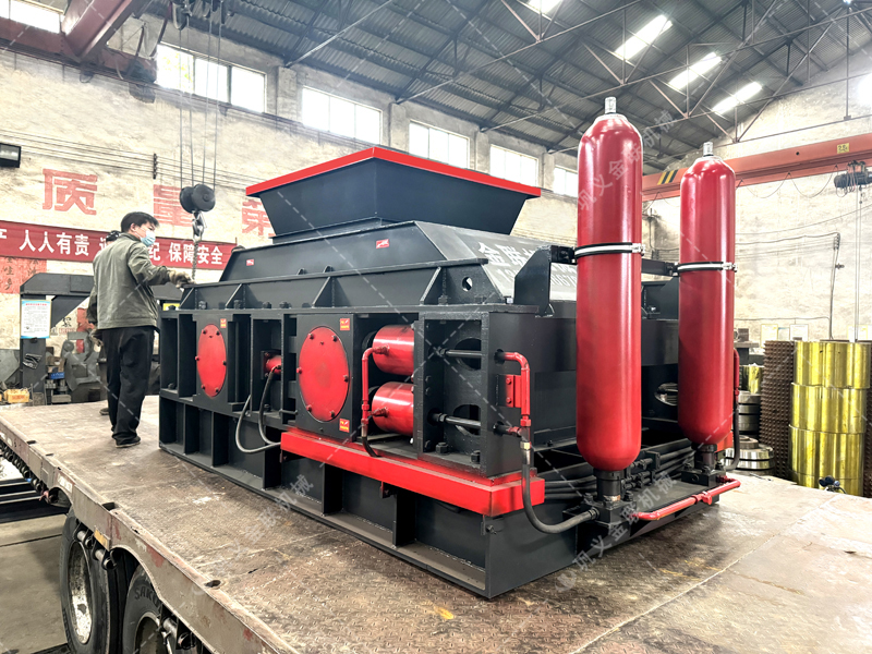 低轉速高壓力對輥制砂機,憑什么成為高品質機制砂的 “粒形守護神”? 低轉速高壓力對輥制砂機,憑什么成為高品質機制砂的 “粒形守護神”?