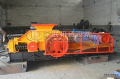 石英石細碎制砂機成品效果怎么樣?對輥石英石粉碎機出沙率高嗎?