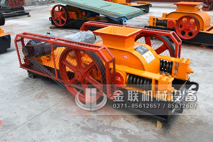 2PGC400*250小型雙齒輥破碎機(jī)