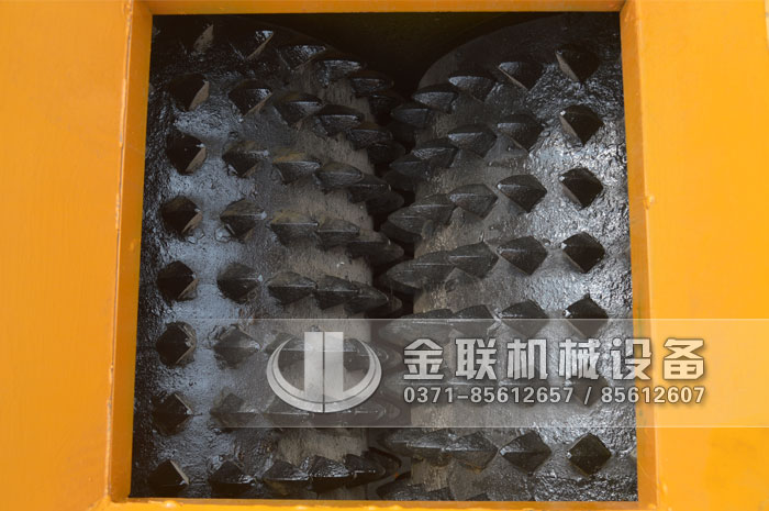 雙齒輥破碎機(jī)狼牙齒